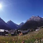 Apartament Holidays - Residenz Chateau Saas-Fee